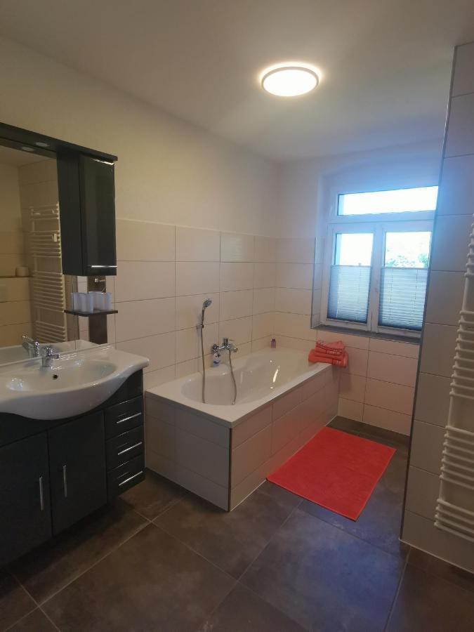 Ferienwohnung Wanderglueck Rathmannsdorf Ngoại thất bức ảnh